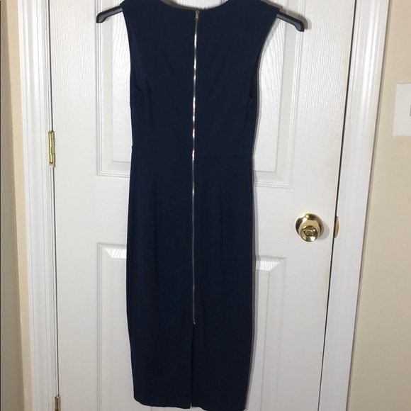 Express / Long Sleeveless Dress - Picture 2 of 6
